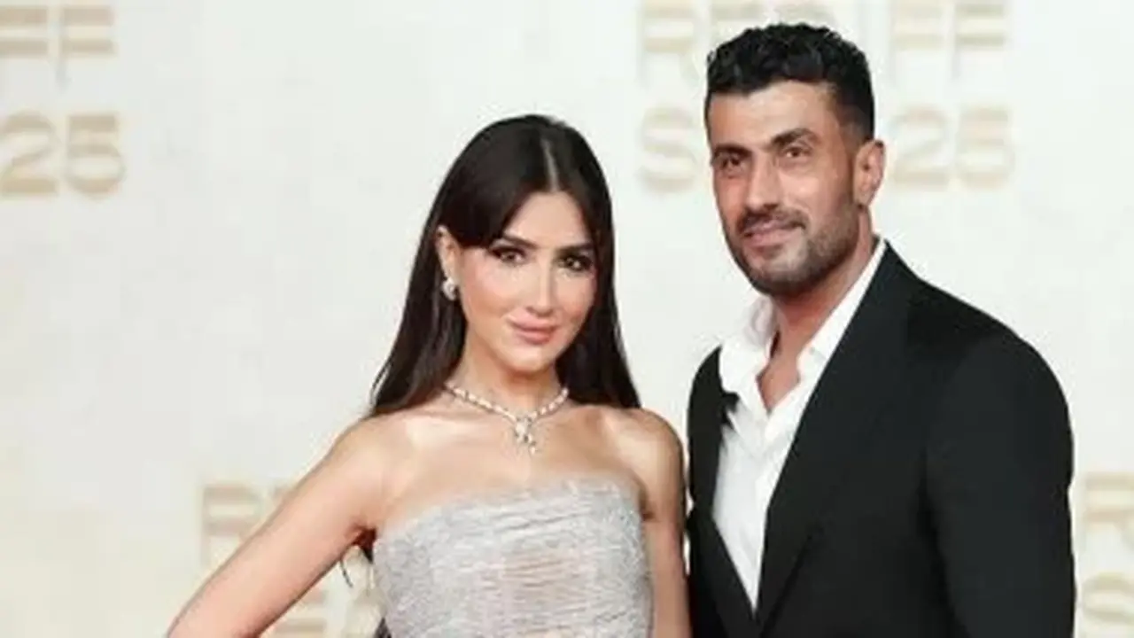 محمد سامي ومي عمر يبرزون إلى جانب ريم سامي في ريد كاربت مهرجان البحر الأحمر